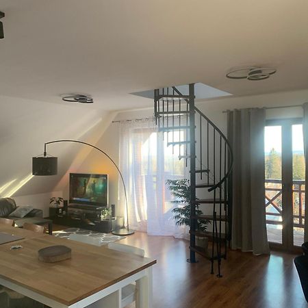 Apartament Urocza Przy Wyciagu Ski Arena Szklarska Poreba Luaran gambar