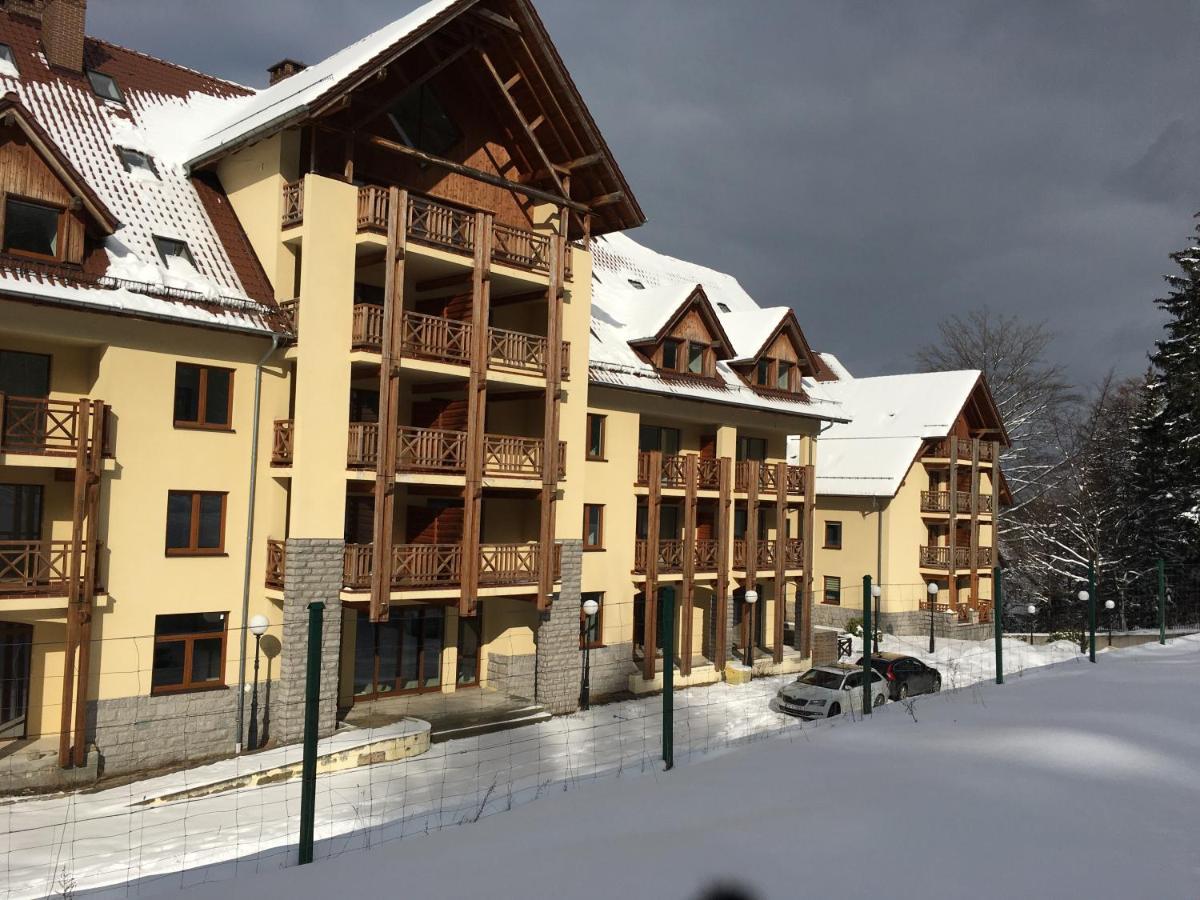 Apartament Urocza Przy Wyciagu Ski Arena Szklarska Poreba Luaran gambar