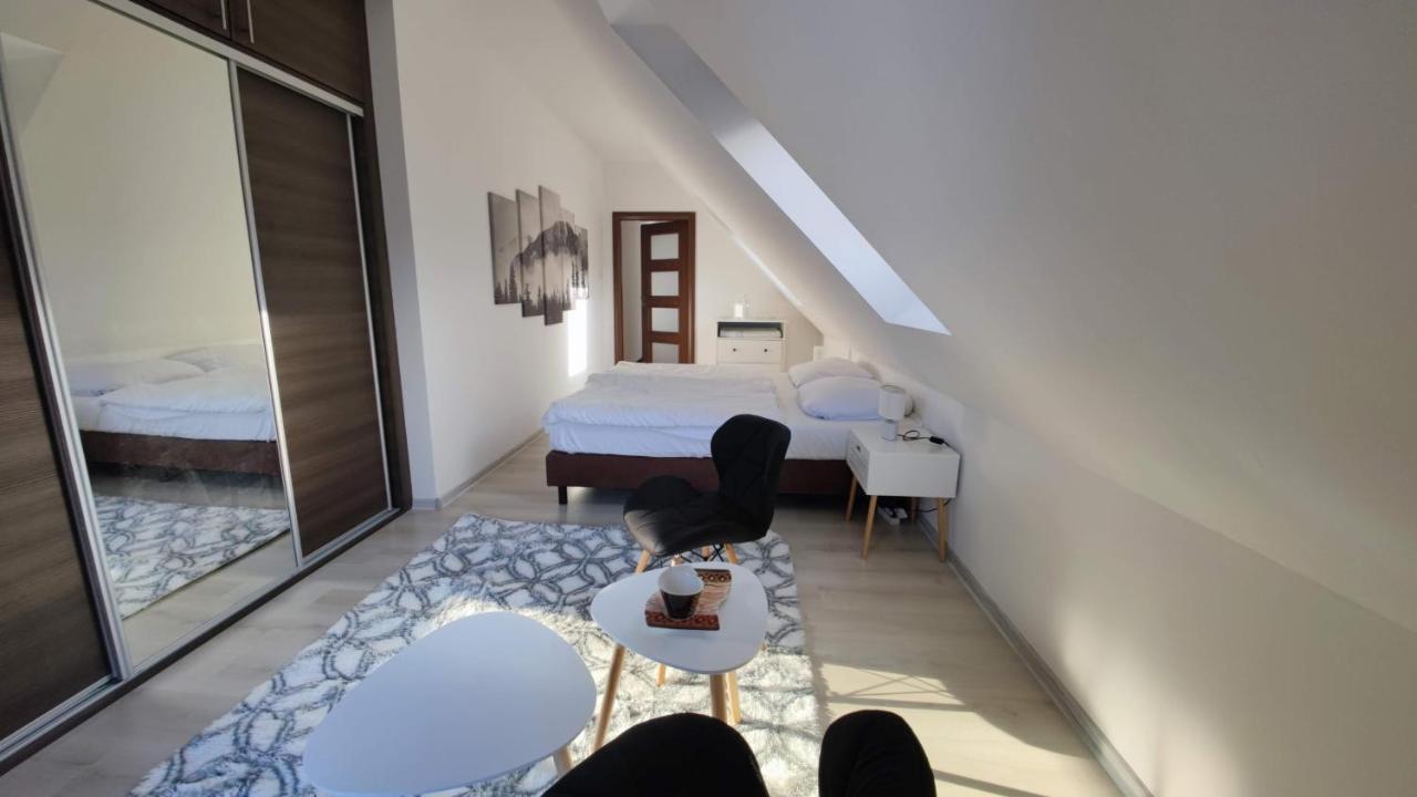 Apartament Urocza Przy Wyciagu Ski Arena Szklarska Poreba Luaran gambar