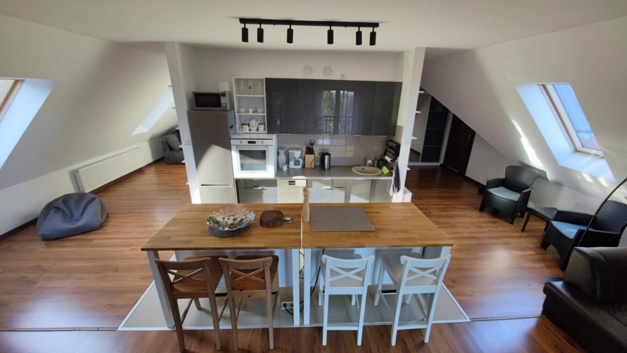 Apartament Urocza Przy Wyciagu Ski Arena Szklarska Poreba Luaran gambar