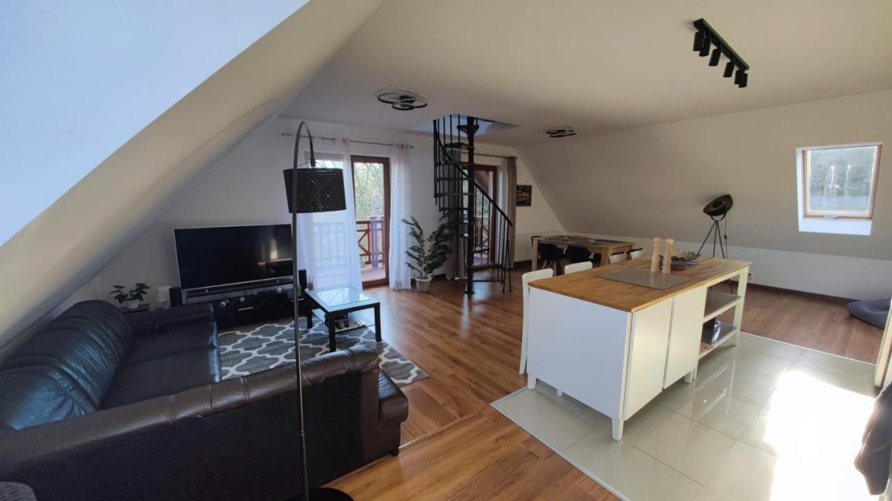 Apartament Urocza Przy Wyciagu Ski Arena Szklarska Poreba Luaran gambar