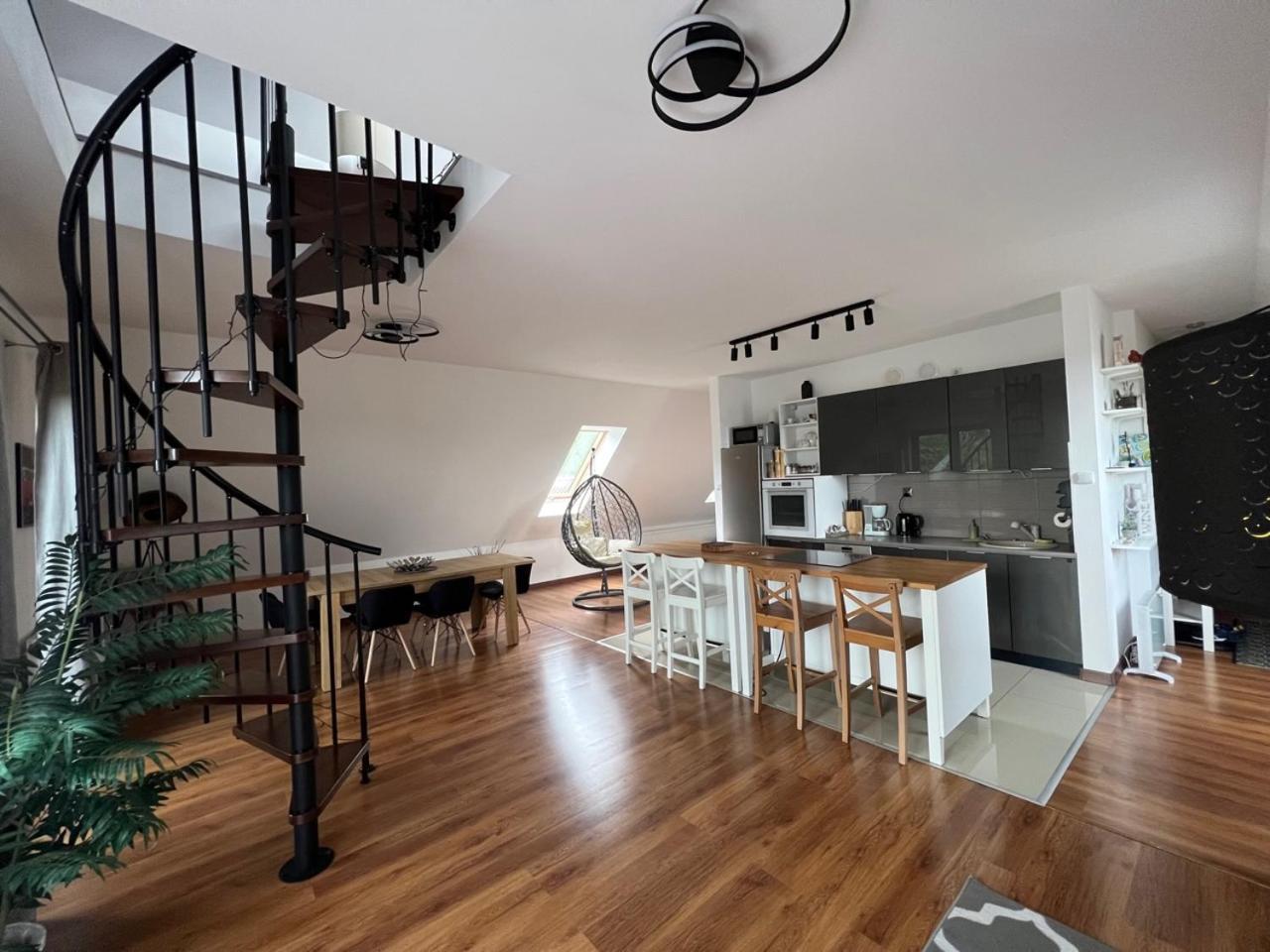 Apartament Urocza Przy Wyciagu Ski Arena Szklarska Poreba Luaran gambar