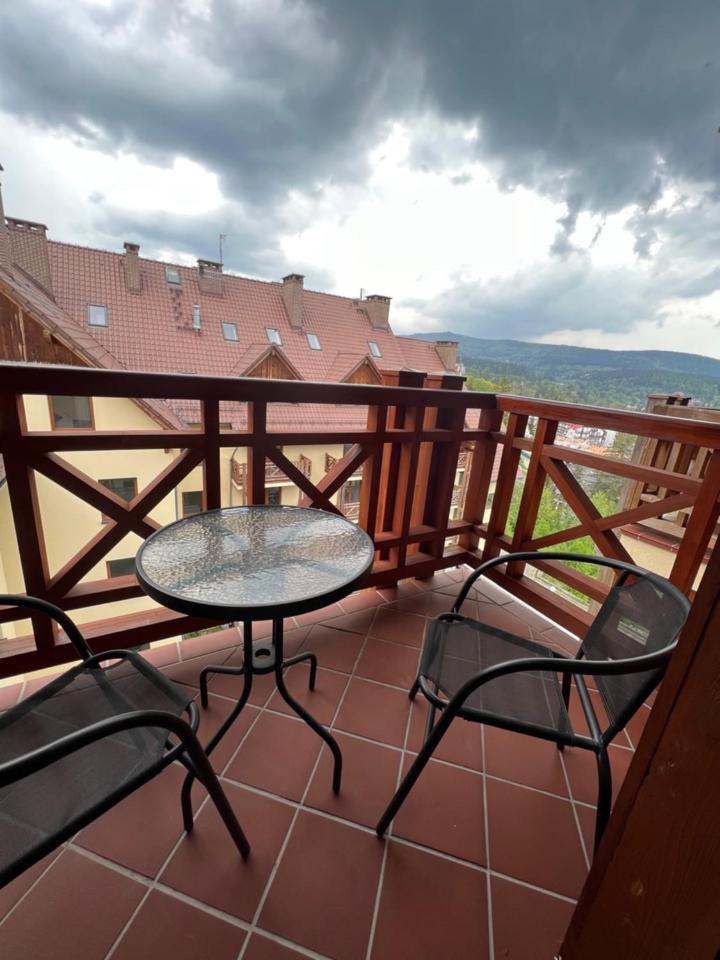Apartament Urocza Przy Wyciagu Ski Arena Szklarska Poreba Luaran gambar
