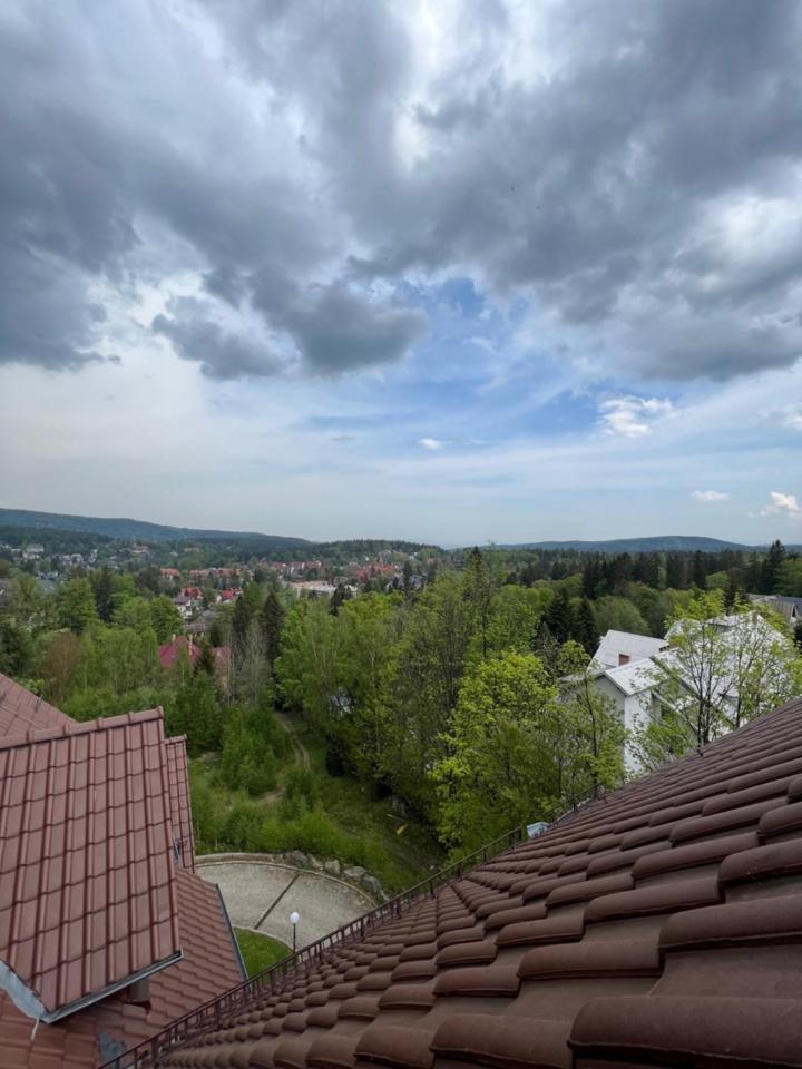 Apartament Urocza Przy Wyciagu Ski Arena Szklarska Poreba Luaran gambar