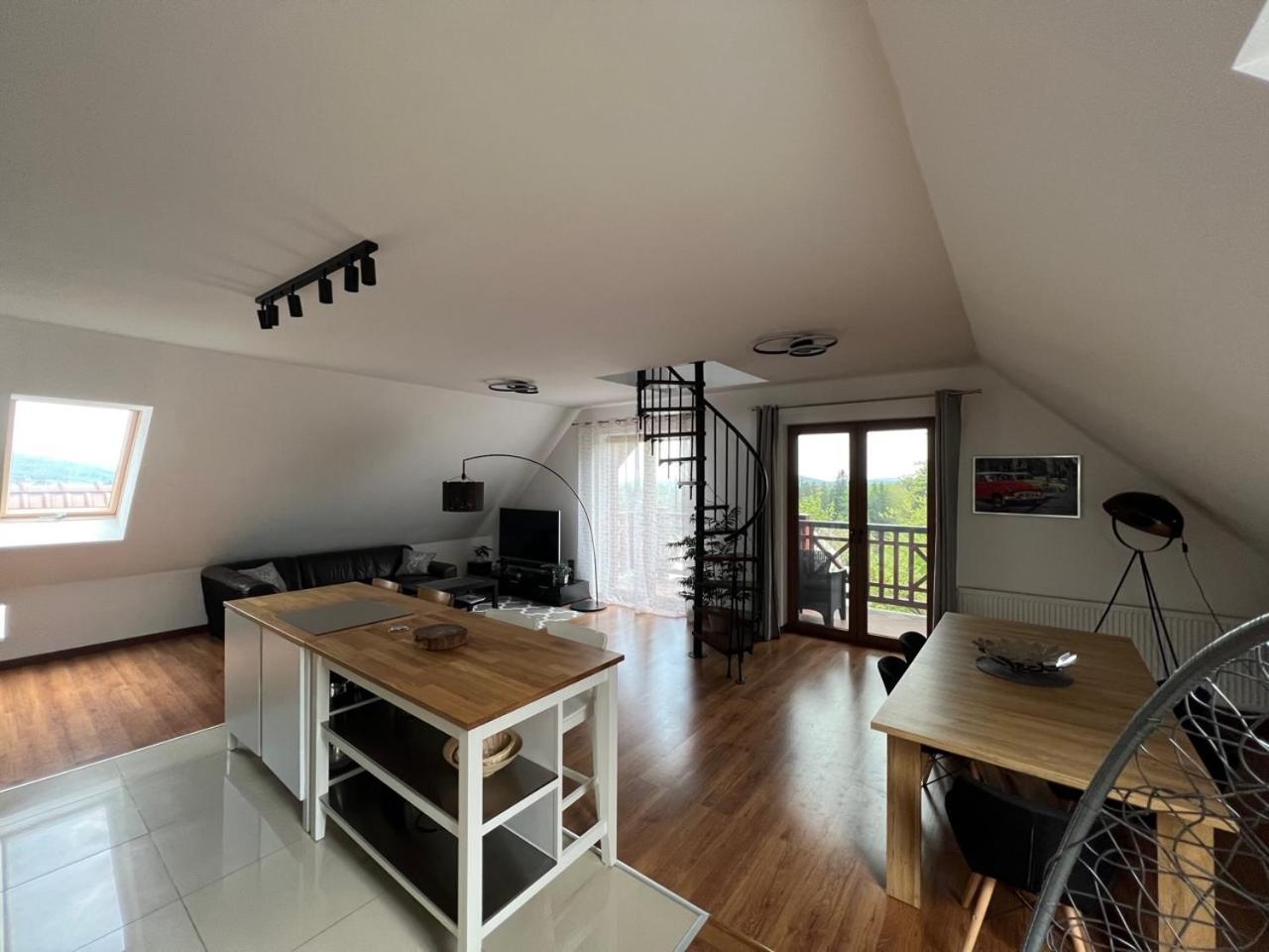 Apartament Urocza Przy Wyciagu Ski Arena Szklarska Poreba Luaran gambar