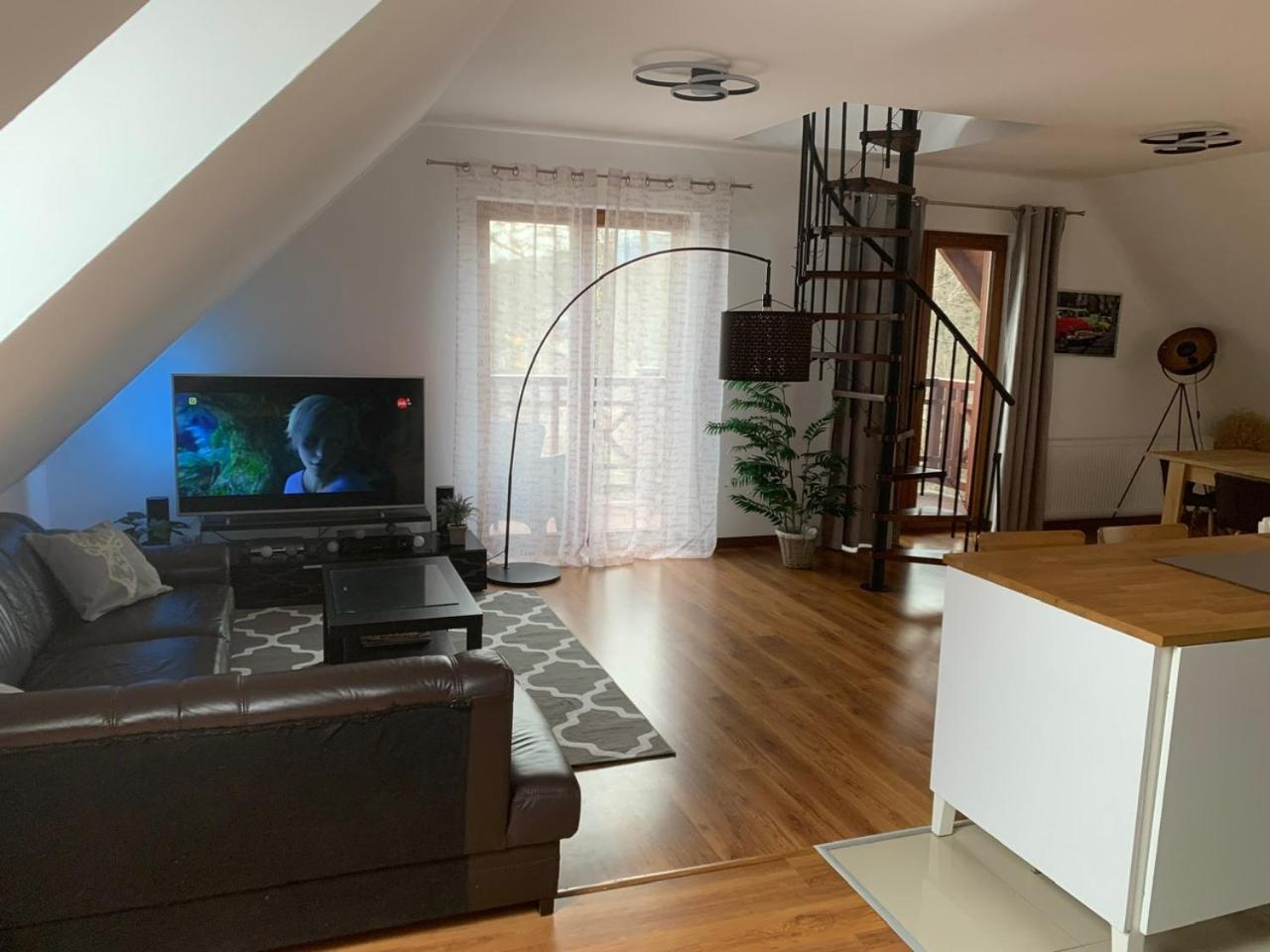 Apartament Urocza Przy Wyciagu Ski Arena Szklarska Poreba Luaran gambar